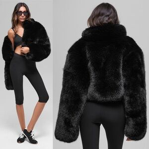ALO Yoga Opulent Faux Fur Cropped Jacket Black